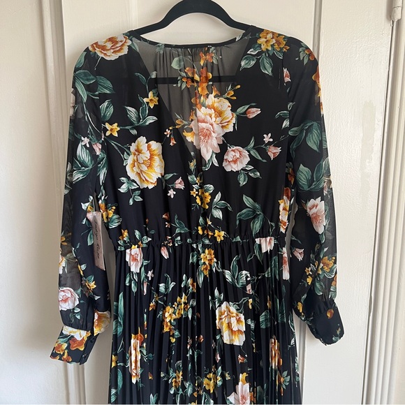 Indigo Rose Long Sleeve Pleated Maxi Dress Black Floral Print - Picture 7 of 9